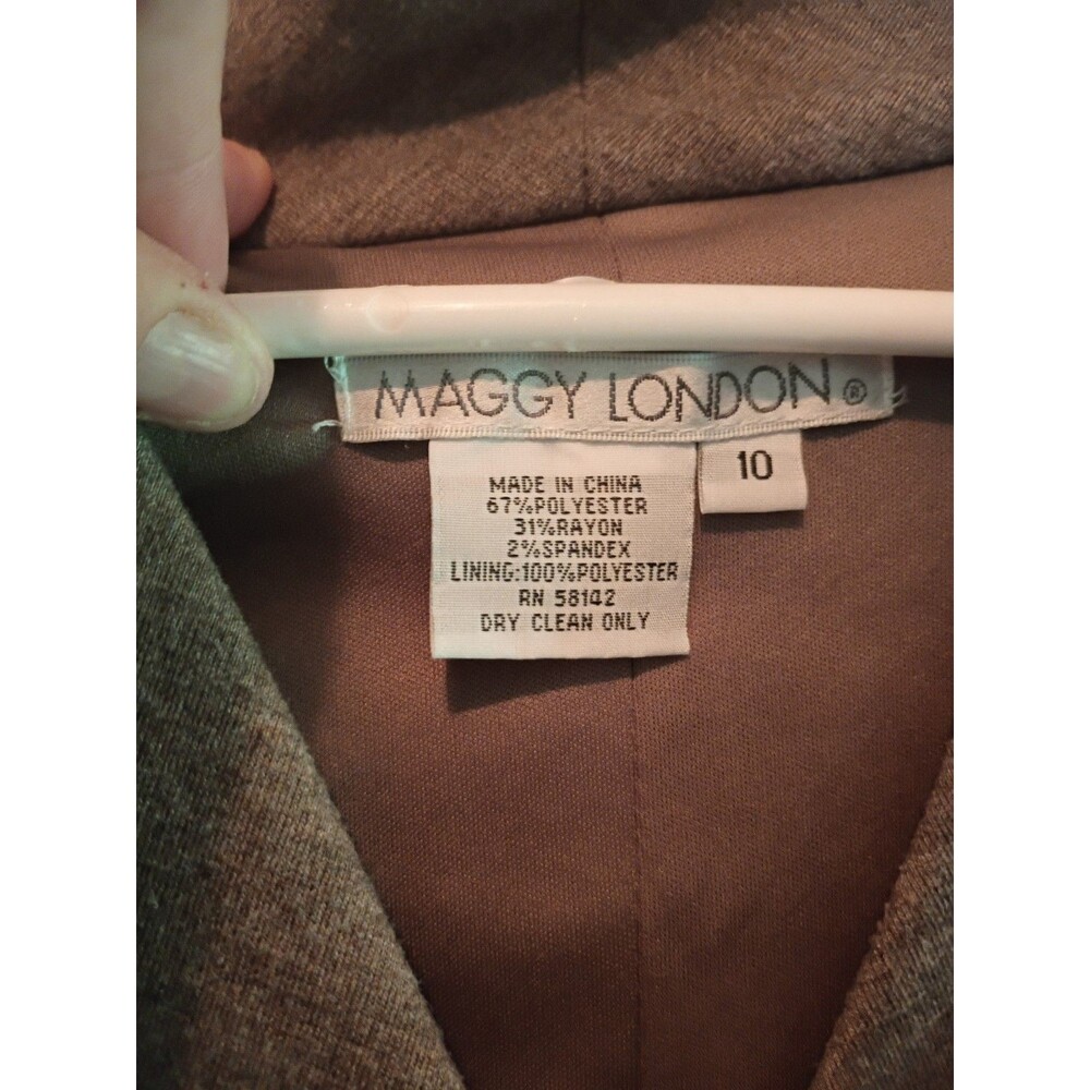 Maggy London Tan Cap Sleeve Side Zip Thick Knit Stretch Poly Dress Size 10 - Picture 5 of 8